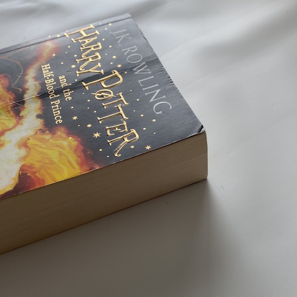 Harry Potter and the half-blood prince book, soft cover - Picture 4 of 8